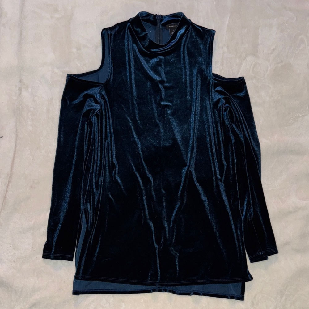 Elegant Blue Velvet Cold Shoulder Dress